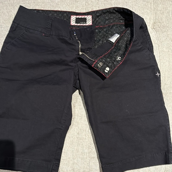Like new Hurley long shorts - Picture 4 of 4